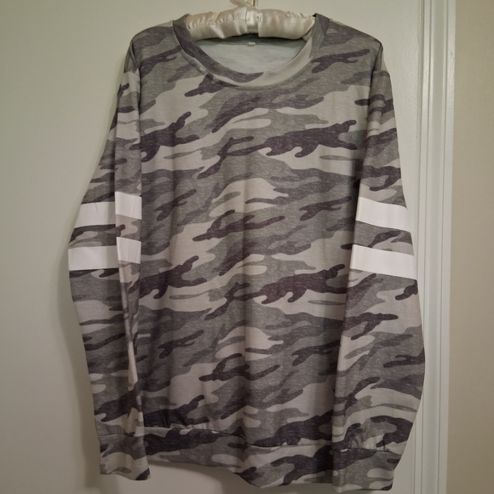 Green/gray Camouflage Long Sleeve Shirt.